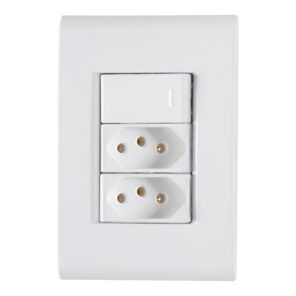 Conjunto 4×2 com 1 Interruptor Simples e 2 Tomadas 2P+T 20 A Tramontina Liz Branco – Ref. 57170086