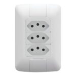 Conjunto 4×2 com 3 Tomadas 2P+T 10 A Tramontina Aria 250 V Branco – Ref. 57241076 - Miniatura