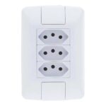 Conjunto 4×2 com 3 Tomadas 2P+T 20 A Tramontina Aria 250 V Branco – Ref. 57241079 - Miniatura