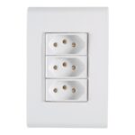 Conjunto 4×2 com 3 Tomadas 2P+T 20 A Tramontina Liz 250 V Branco – Ref. 57170079 - Miniatura