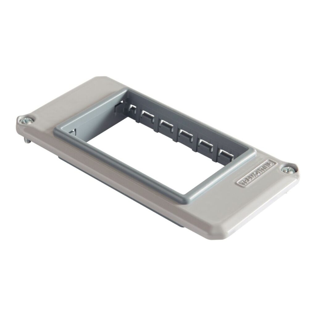 Tampa 3 Postos Horizontal para Condulete 1″ com Pintura Tramontina – Ref. 56115048